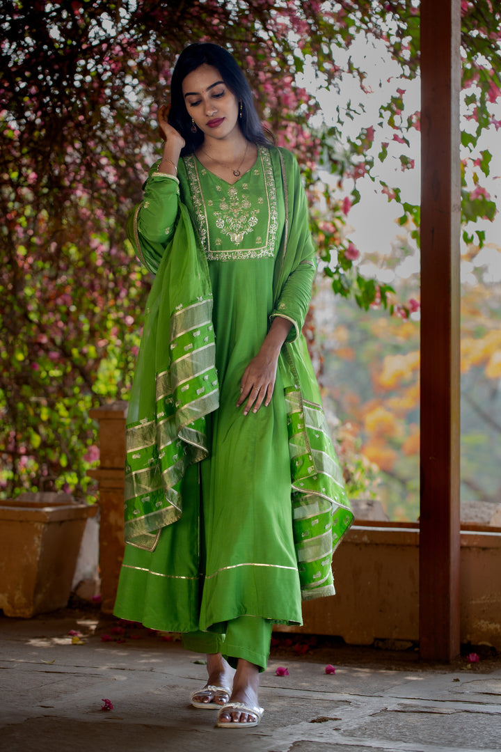 Green Muslin Suit with Jardosi Work & Organza Dupatta