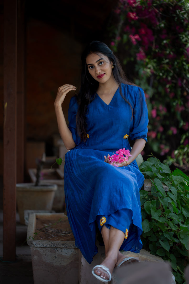 Indigo Mul Chanderi Co‑ord with Floral Waist Embroidery