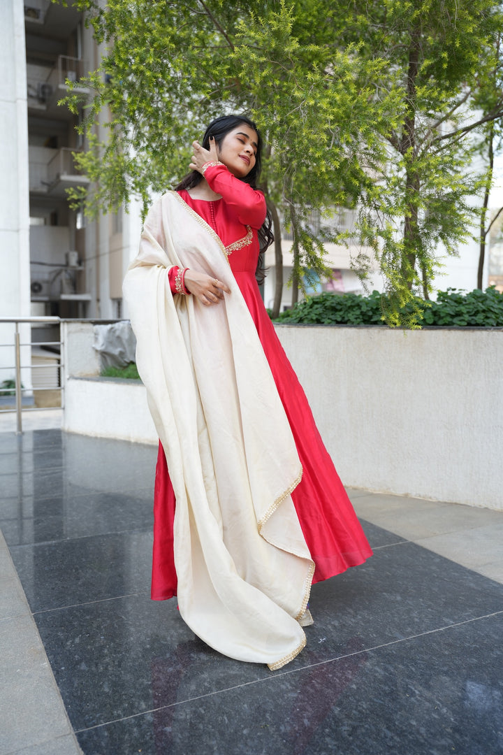 RED CHENDERI SUIT