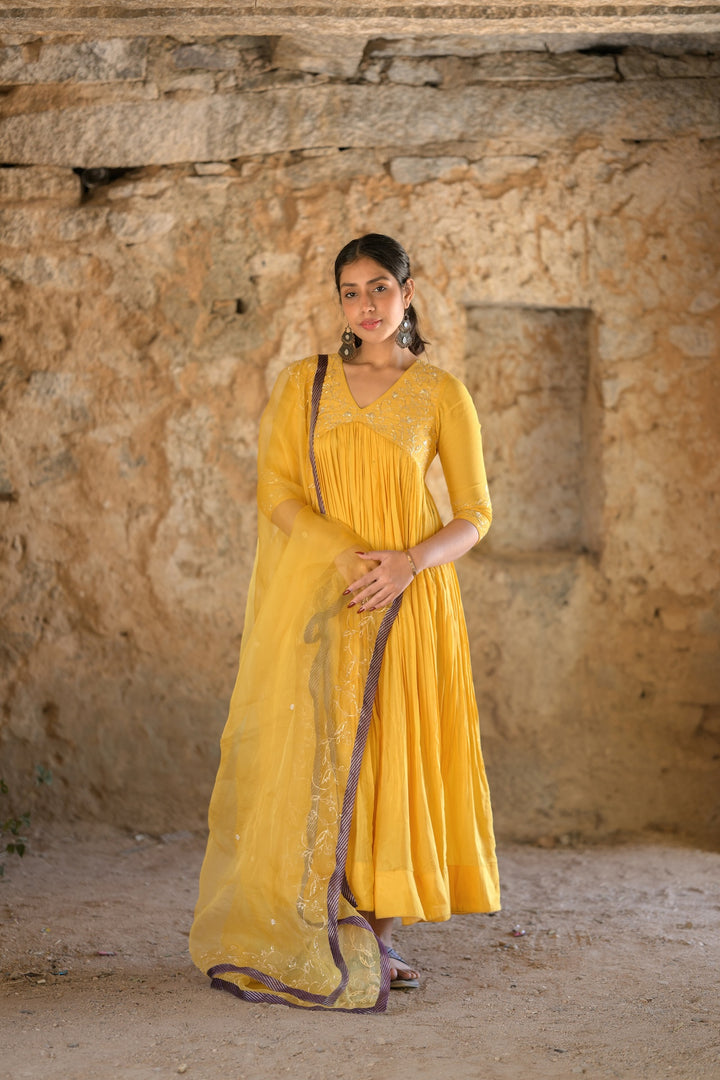 YELLOW MUSLIN SUIT SET