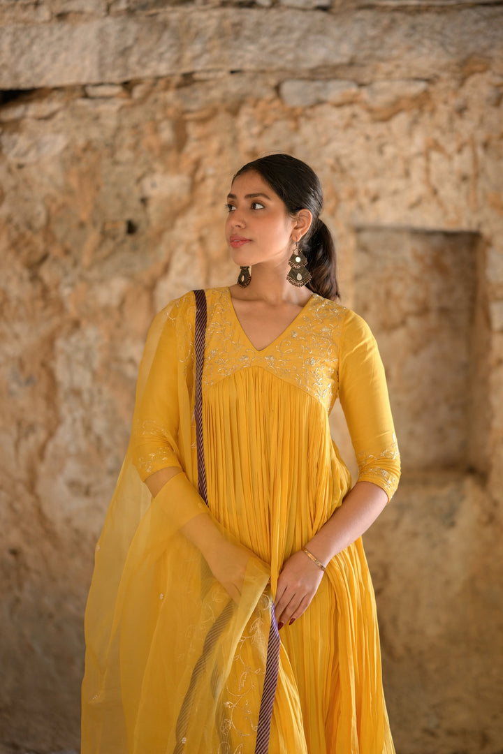 YELLOW MUSLIN SUIT SET